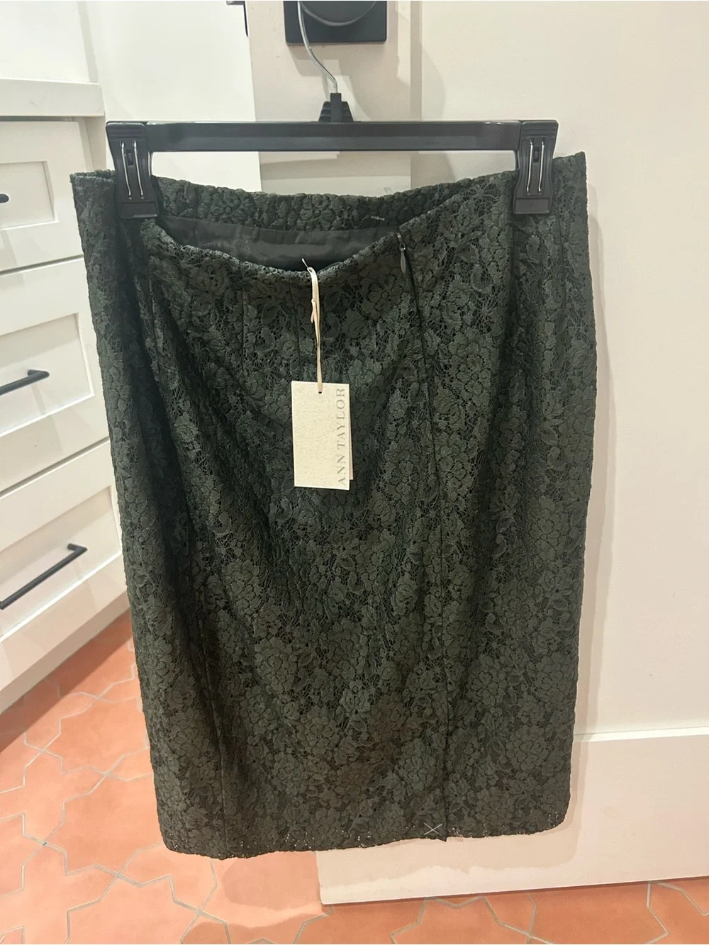 NWT Ann Taylor Glazed Lace Pencil Skirt